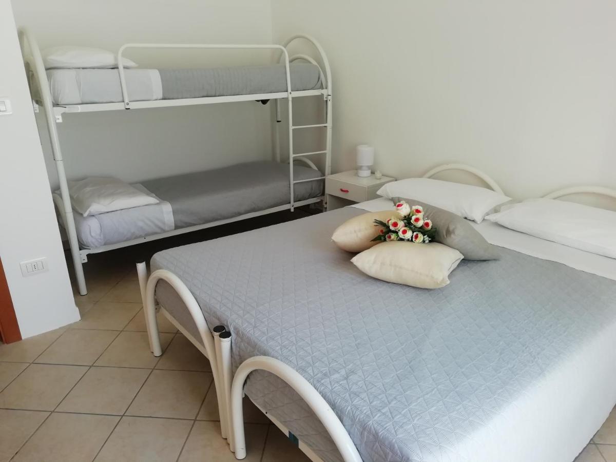Maresalento Villetta Maria Марина-ди-Манкаверса Экстерьер фото
